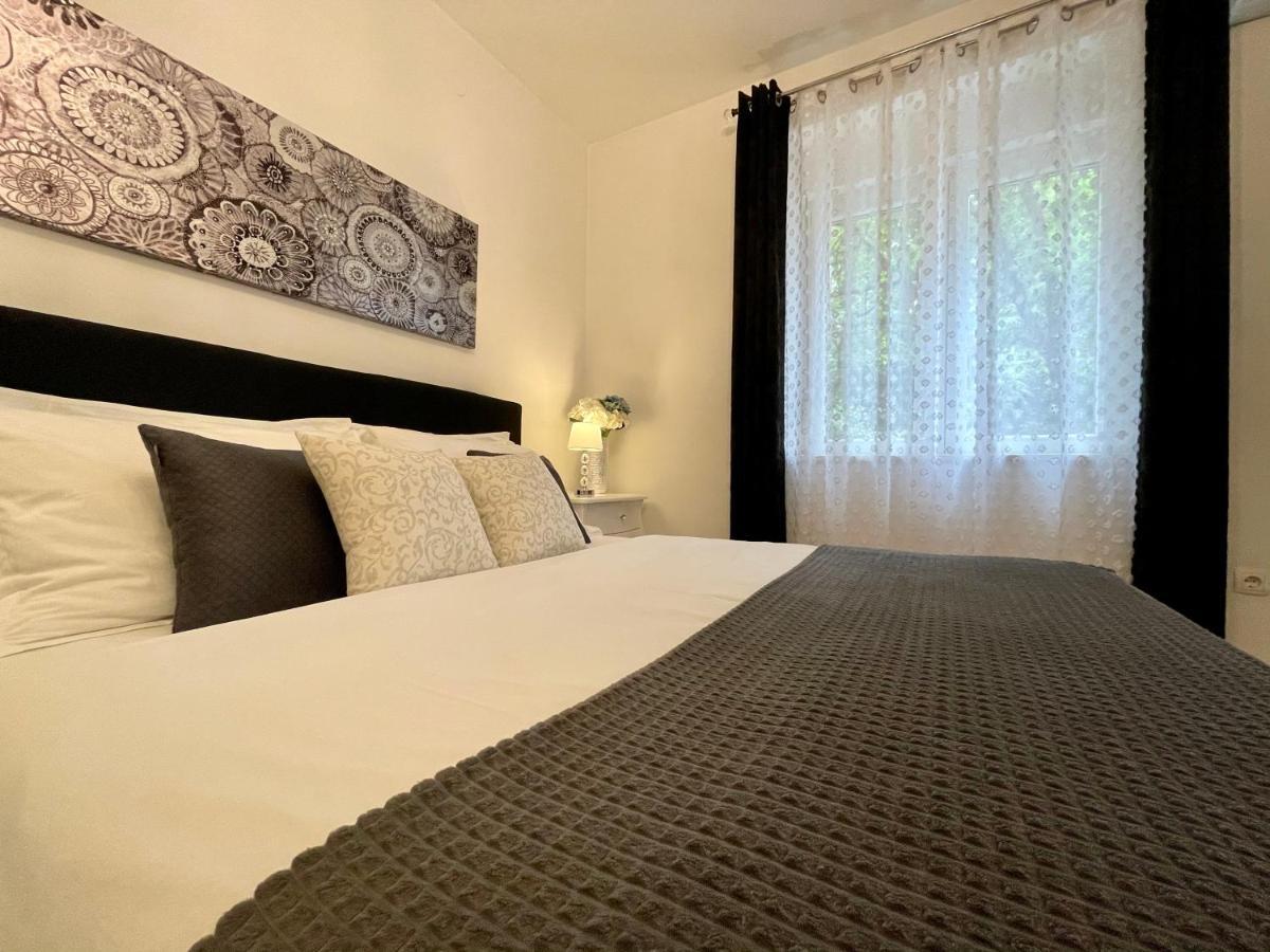 Central Square Guest House Задар Экстерьер фото
